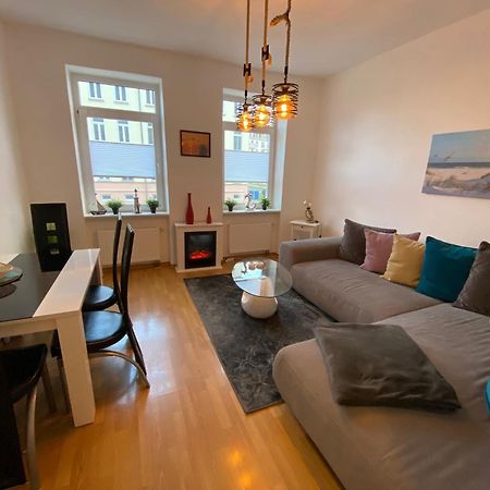 Zur Schleuse - Ferienwohnung Bis 6 Personen Mit Gem Garten Росток Экстерьер фото