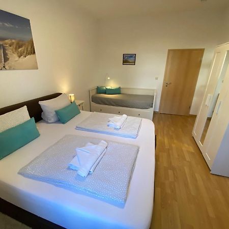 Zur Schleuse - Ferienwohnung Bis 6 Personen Mit Gem Garten Росток Экстерьер фото