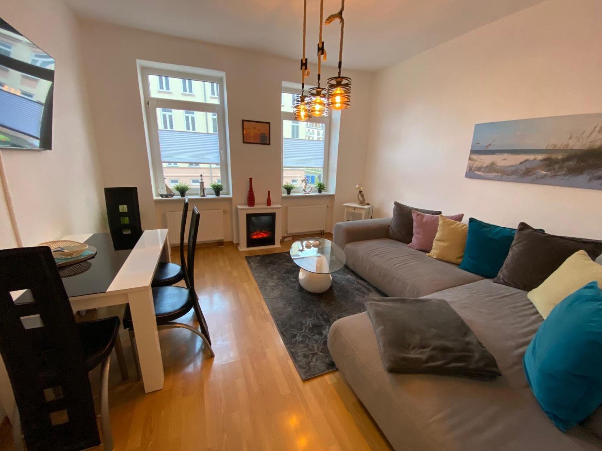 Zur Schleuse - Ferienwohnung Bis 6 Personen Mit Gem Garten Росток Экстерьер фото