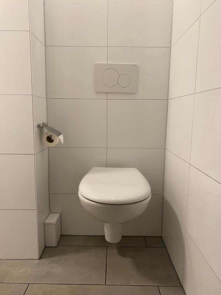 Zur Schleuse - Ferienwohnung Bis 6 Personen Mit Gem Garten Росток Экстерьер фото